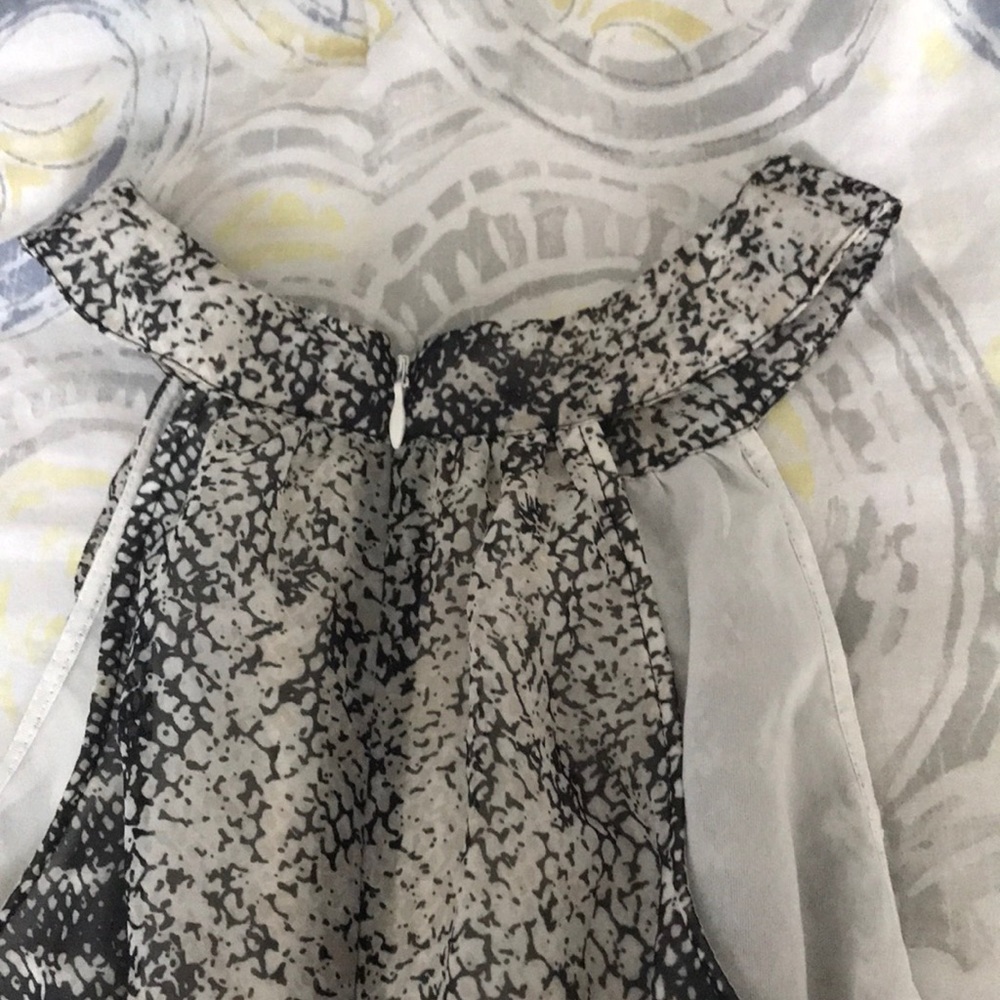 Dress - Picture 5 of 6